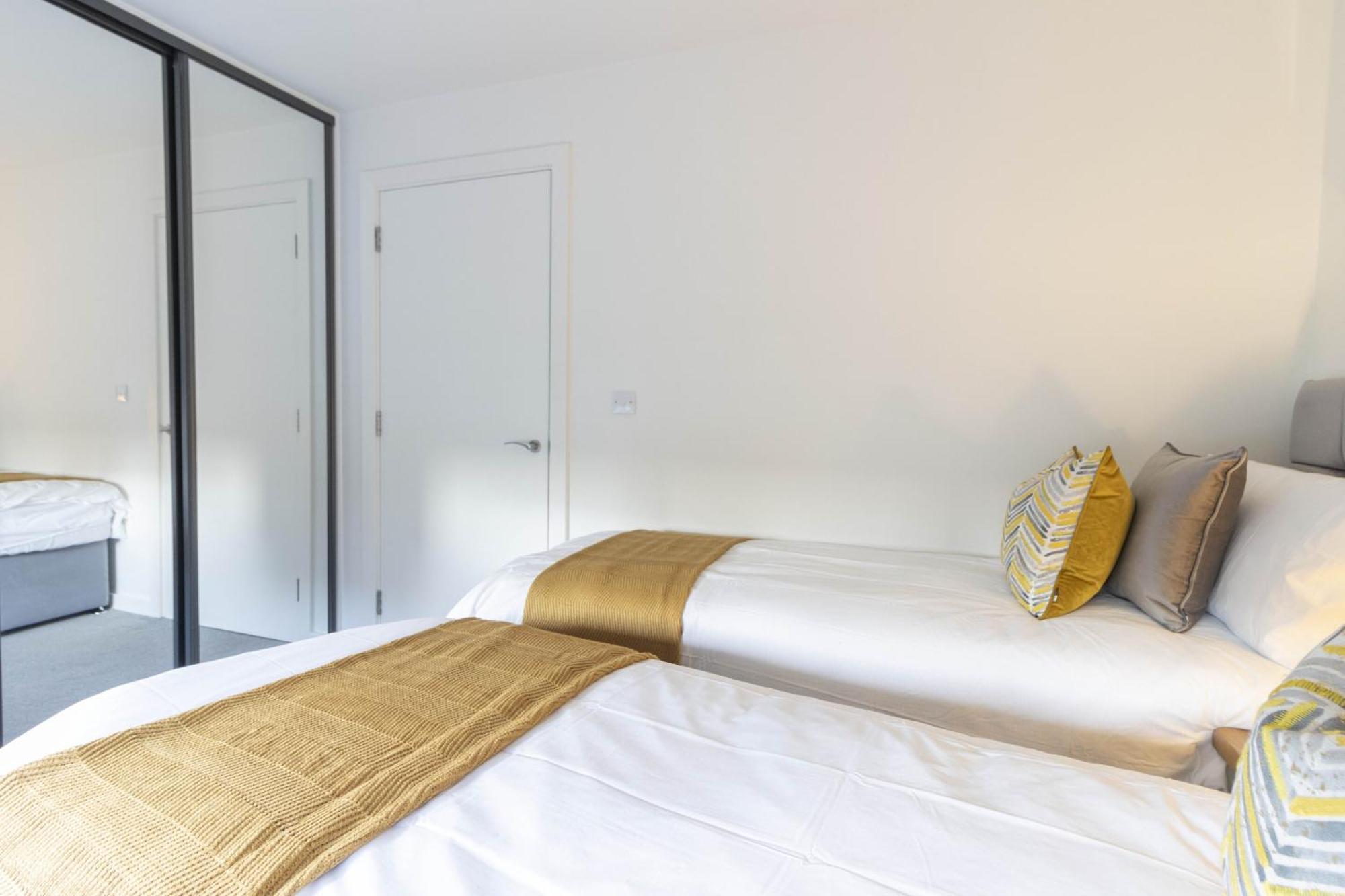 Linacre 11 - Modern 2 Bed Behind The Cathedral With Free Parking And Fast Wifi Lägenhet Exeter Exteriör bild